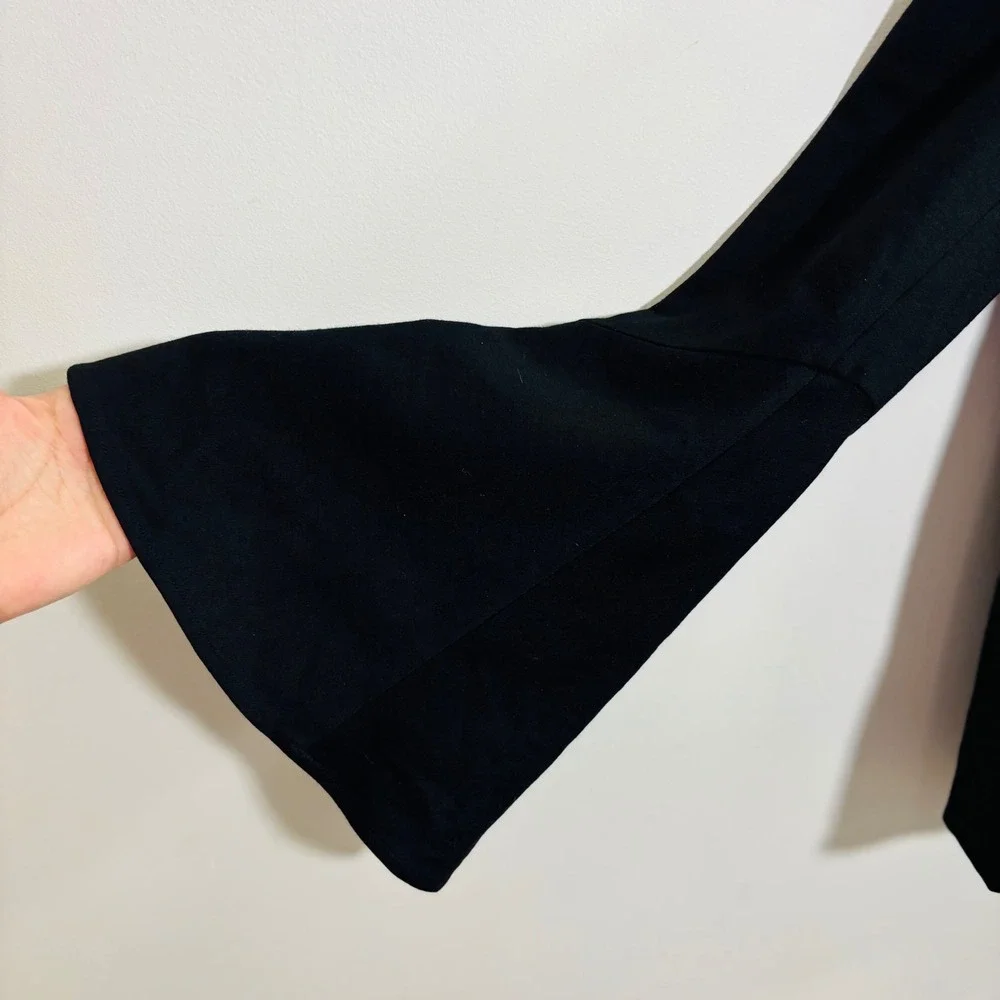 Anthropologie‎ Cartonnier Women's Black Blazer Bell Sleeves Eye-Hook Closure XL